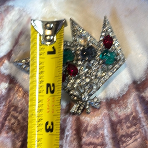 Vintage Silver Brooch with Red and Green Accents - Picture 3 of 8